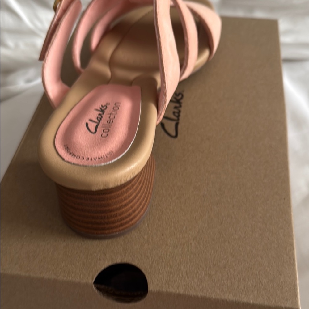 Clarks Pink and Tan Sandals with Buckle Closures New in Box - Picture 10 of 14